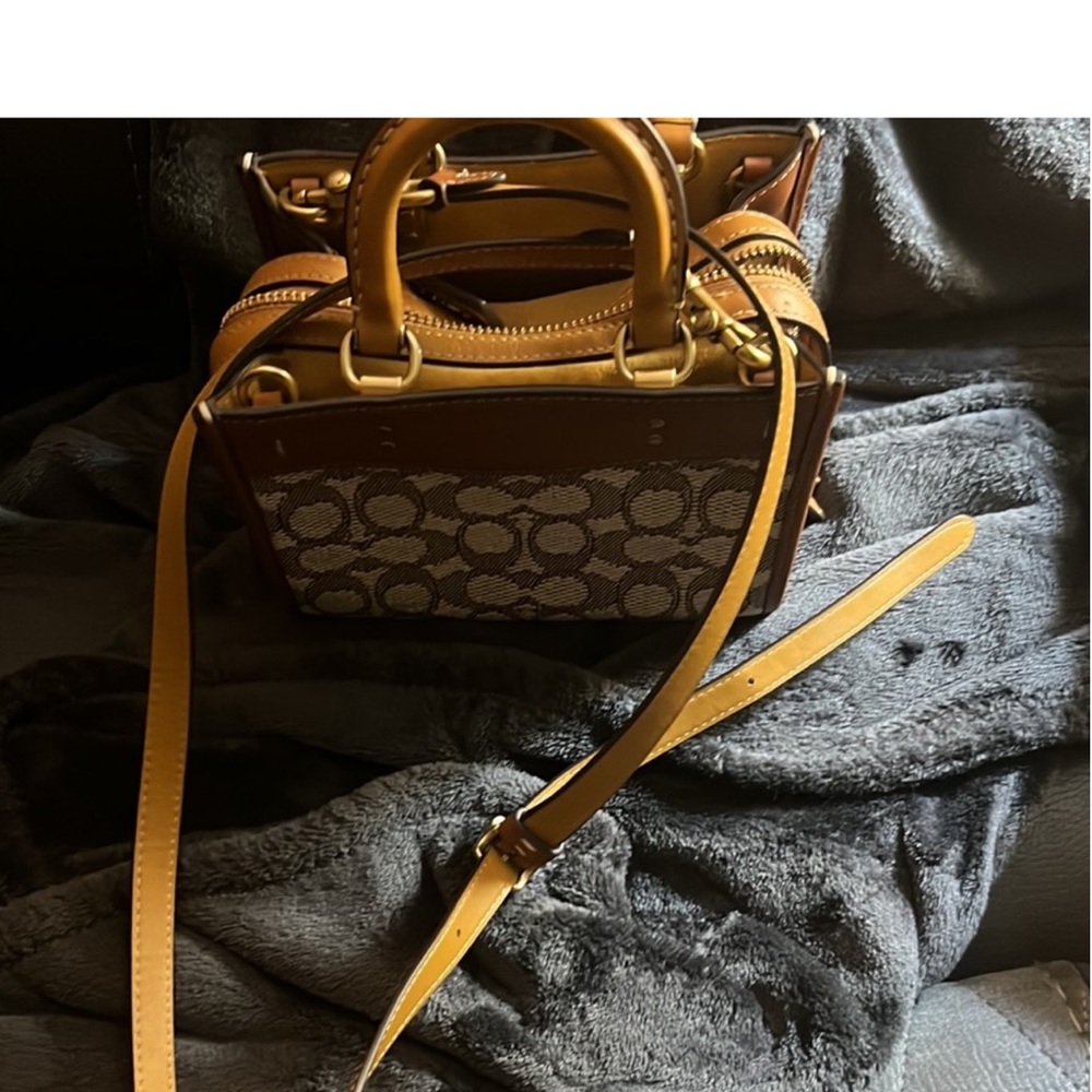 Coach Rogue Ducky 17 👀 price drop